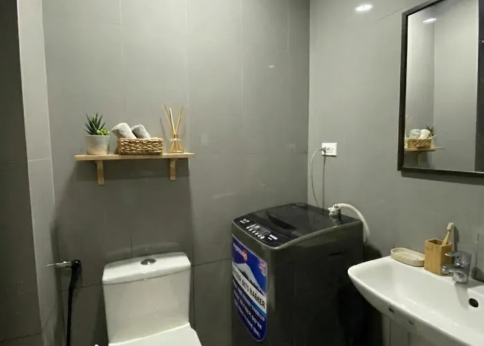 Air Residences 28f Balcony Wifi Netflix