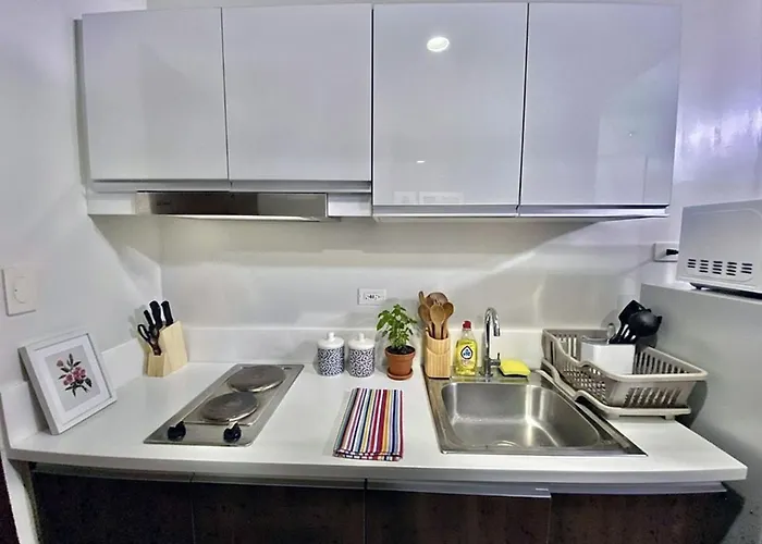 Air Residences 28f Balcony Wifi Netflix