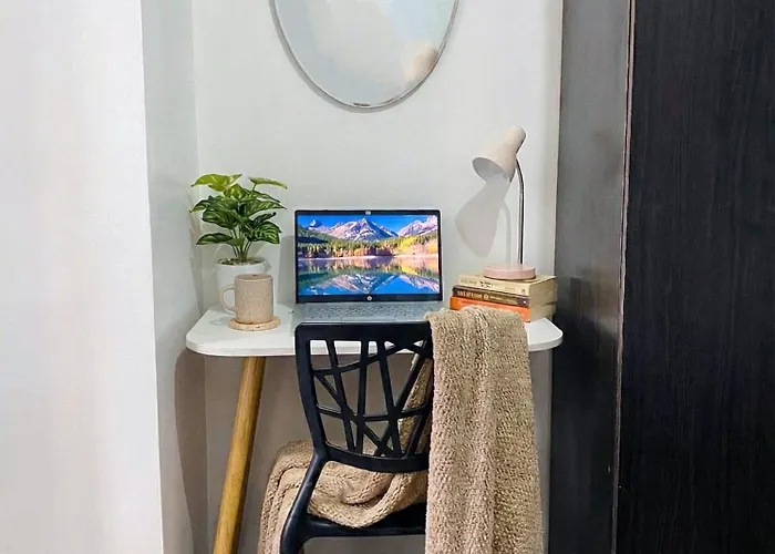 Air Residences 28f Balcony Wifi Netflix Apartment